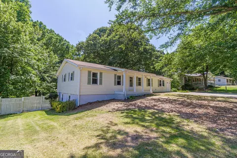 Exterior - 1527 Bennett Rd, Grayson, GA 30017 photo 4 of 4