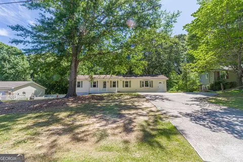 Exterior - 1527 Bennett Rd, Grayson, GA 30017 photo 3 of 4