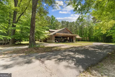 393 Blue Mountain Ln, Trion, GA 30753