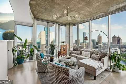 855 W Peachtree St NE #2902, Atlanta, GA 30308