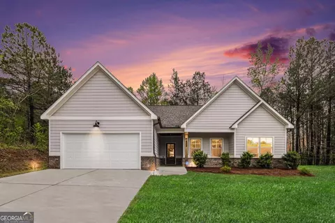 1195 Awenasa Dr, Villa Rica, GA 30180