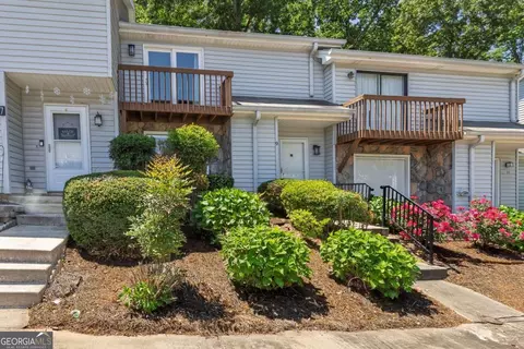 9 Fairway Dr NW, Kennesaw, GA 30144