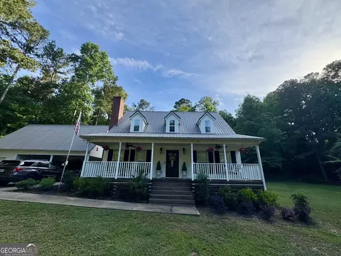 202 Commodore Dr, Milledgeville, GA 31061