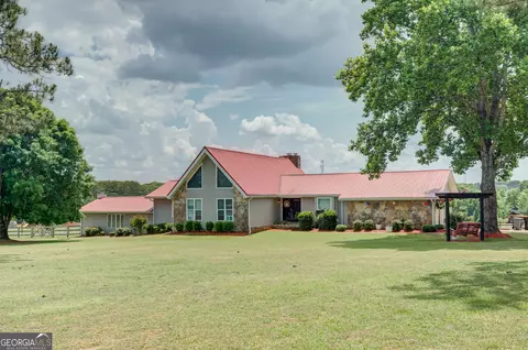 335 Old Farm Rd, Fayetteville, GA 30215