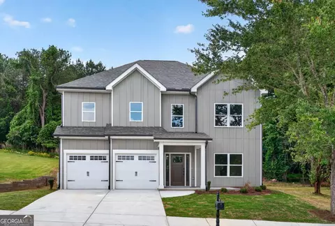 7536 Parkland Bnd, Fairburn, GA 30213