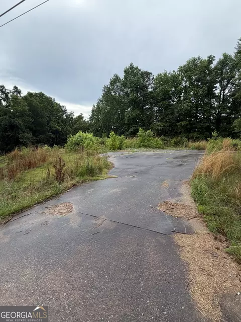 2934 Bridge Dr, Gainesville, GA 30506