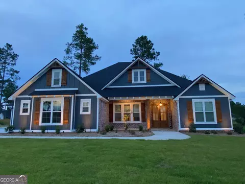 7308 Shadow Creek Dr, Hahira, GA 31632