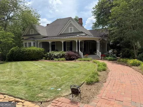 358 Pine St, Madison, GA 30650