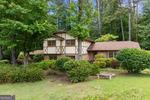 450 Baltimore Ave SW, Lilburn, GA 30047
