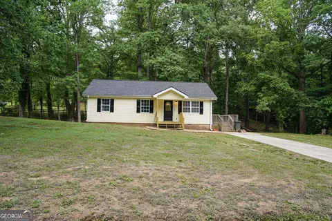 11 Mountainside Dr E, Dawsonville, GA 30534