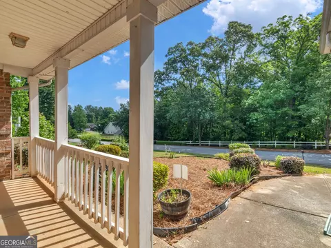 Exterior - 75 Pebble Dr, Covington, GA 30016 photo 6 of 6