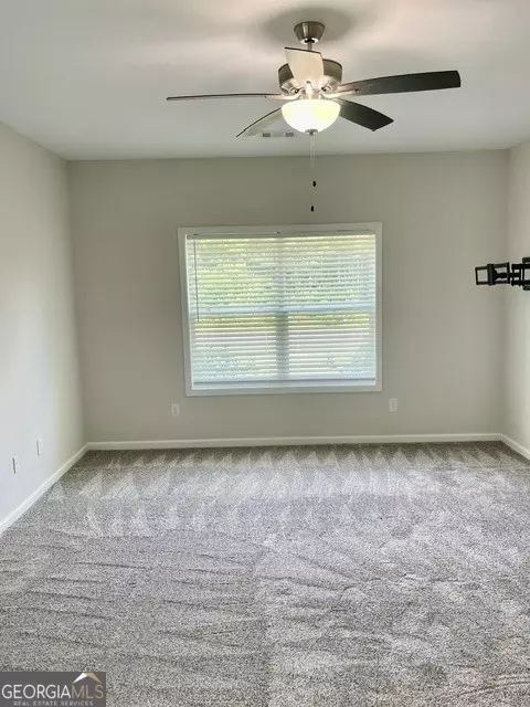 Bedroom - 100 Fenwick Manor Dr, Lagrange, GA 30241 photo 2 of 3