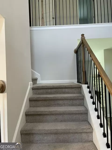 Entry Way - 100 Fenwick Manor Dr, Lagrange, GA 30241 photo 1 of 3