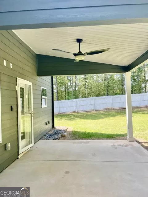 Exterior - 100 Fenwick Manor Dr, Lagrange, GA 30241 photo 5 of 6