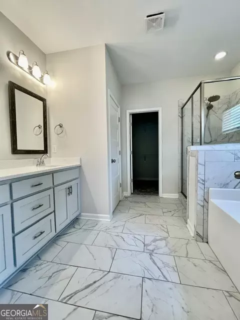 Bath - 100 Fenwick Manor Dr, Lagrange, GA 30241 photo 1 of 3