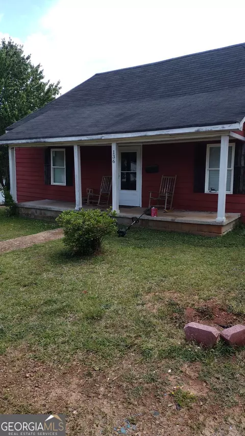 136 Hill St, Commerce, GA 30529