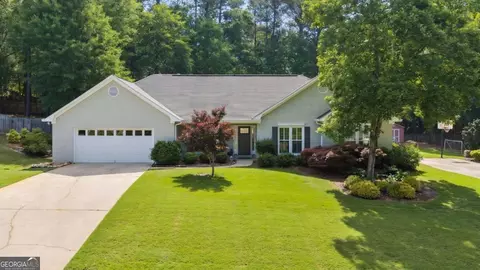409 Taberon Rd, Peachtree City, GA 30269
