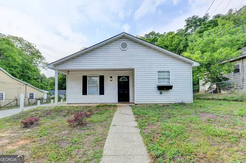 801 Davis St, Monroe, GA 30655