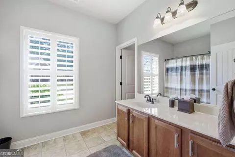 Bath - 2756 Madison Mae Ln, Grayson, GA 30017 photo 1 of 3