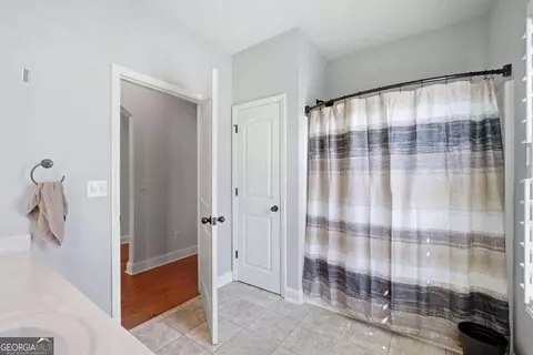 Bath - 2756 Madison Mae Ln, Grayson, GA 30017 photo 2 of 3