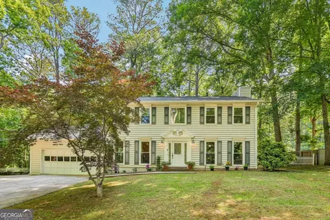 160 Deanna Ct, Lawrenceville, GA 30046