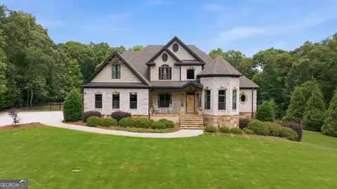 365 Stone Creek Dr, Hull, GA 30646