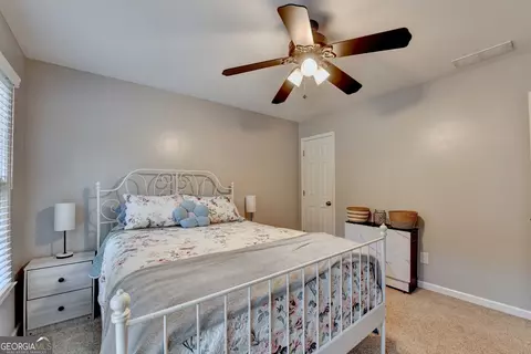 Bedroom - 7670 Paces Ln, Gainesville, GA 30506 photo 7 of 10