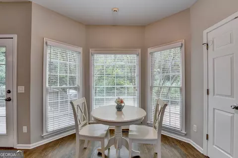 Dining - 7670 Paces Ln, Gainesville, GA 30506 photo 4 of 4