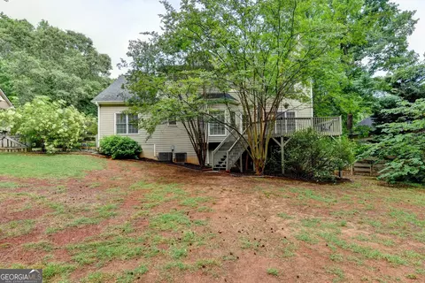 Exterior - 7670 Paces Ln, Gainesville, GA 30506 photo 5 of 9