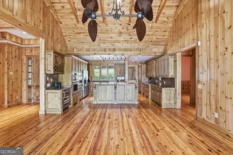 Kitchen - 95 Marshall Ln, Tiger, GA 30576 photo 2 of 9