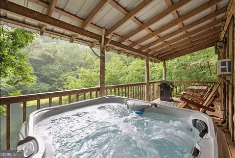 490 Beaver Dam Rd, Dahlonega, GA 30533