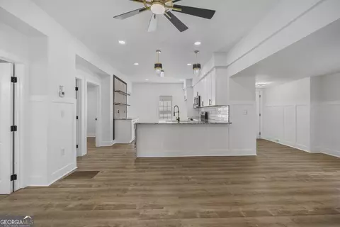 Entry Way - 1559 Bartley Rd, Lagrange, GA 30240 photo 2 of 4