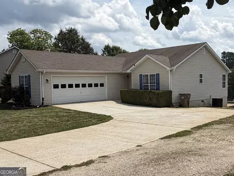 Exterior - 1313 Crestview Rd, Winder, GA 30680 photo 1 of 6