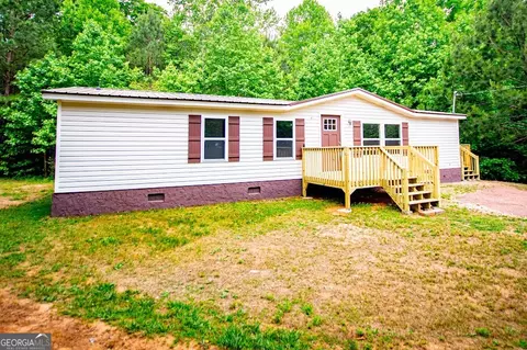 74 Spring Ln, Carrollton, GA 30116