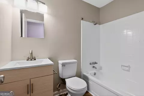 Bath - 3609 Massoit Dr, Augusta, GA 30906 photo 2 of 2