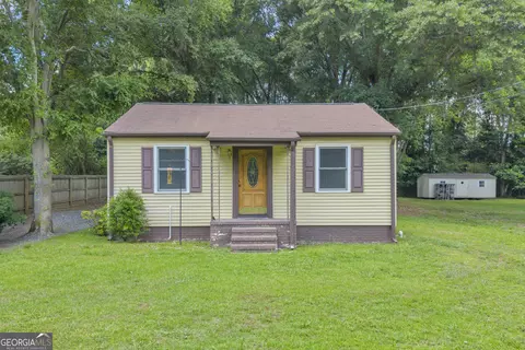 137 Hart Ter, Hartwell, GA 30643