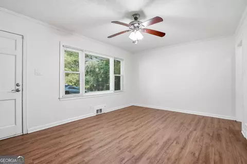 Living - 243 S Myrtle St, Winder, GA 30680 photo 1 of 5