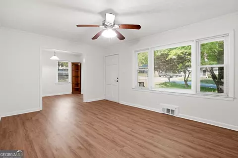 Living - 243 S Myrtle St, Winder, GA 30680 photo 2 of 5