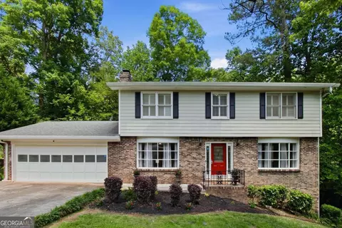 2590 Bentbrook Ct, Dunwoody, GA 30360