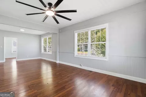 Living - 505 E 3rd St NE, Rome, GA 30161 photo 2 of 3