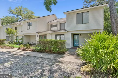 809 Mallery St #D, St. Simons, GA 31522