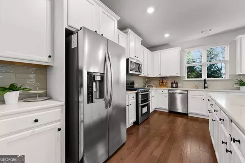 Kitchen - 3592 Amarath Ter, Duluth, GA 30096 photo 2 of 3