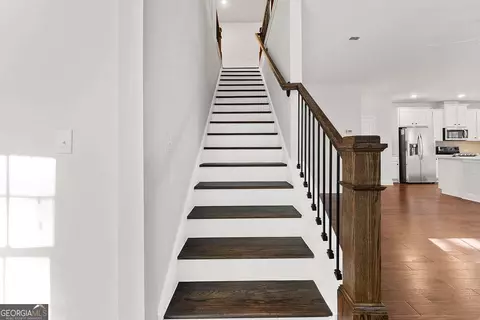 Entry Way - 3592 Amarath Ter, Duluth, GA 30096 photo 6 of 11