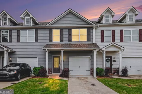 3732 Acorn Dr, Oakwood, GA 30566
