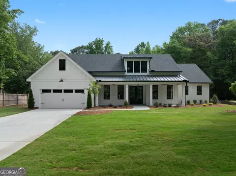1728 Pucketts Dr SW, Lilburn, GA 30047