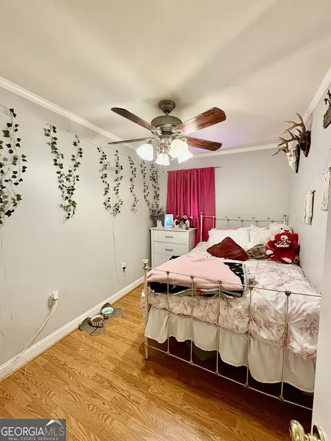 Bedroom - 348 S Victory Dr, Lyons, GA 30436 photo 1 of 6