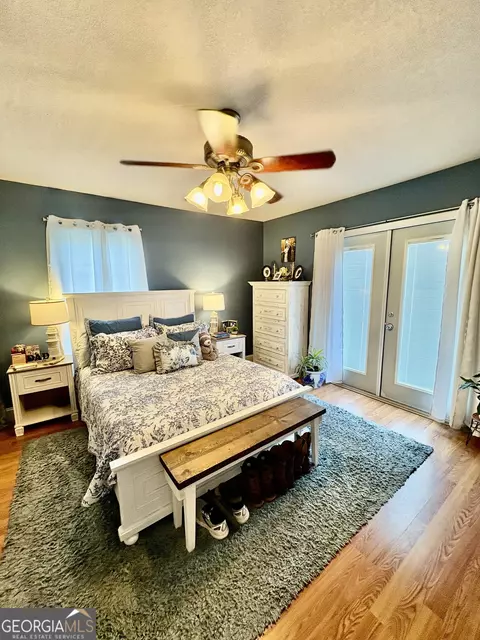 Bedroom - 348 S Victory Dr, Lyons, GA 30436 photo 4 of 6