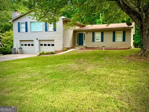 3565 Canon Creek Dr, Cumming, GA 30041