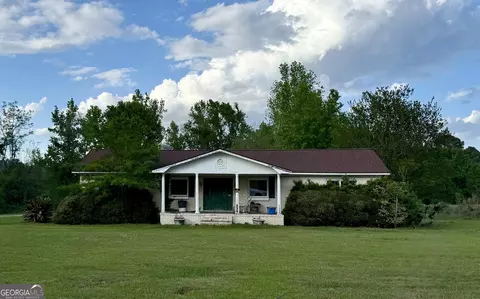 4136 W Old Savannah Rd, Millen, GA 30442