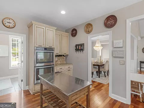 Kitchen - 221 Hummingbird Ct, Hampton, GA 30228 photo 8 of 9